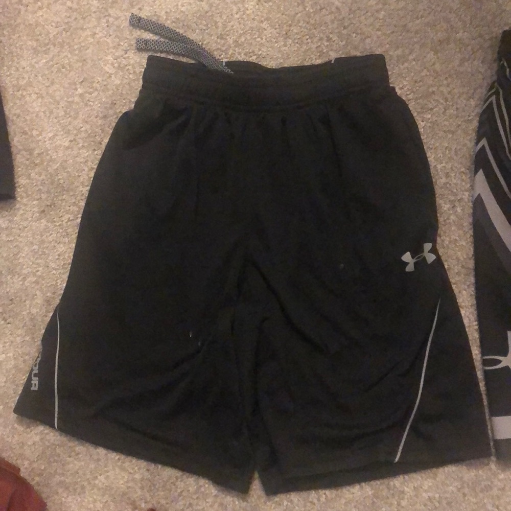 2 boys medium black under armour shorts